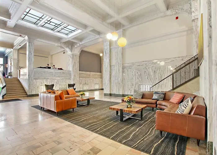 1br Modern In - Del Prado 811 *